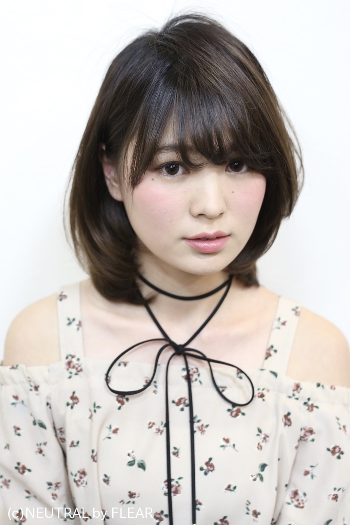 外ハネも可愛いスウィートヘア